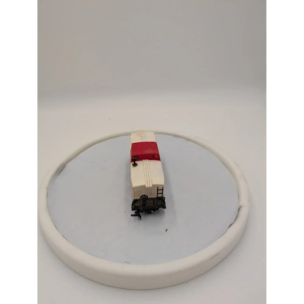 HO Scale Spirit of 76 Bicentennial Caboose Model Train Car Red White Blue‎